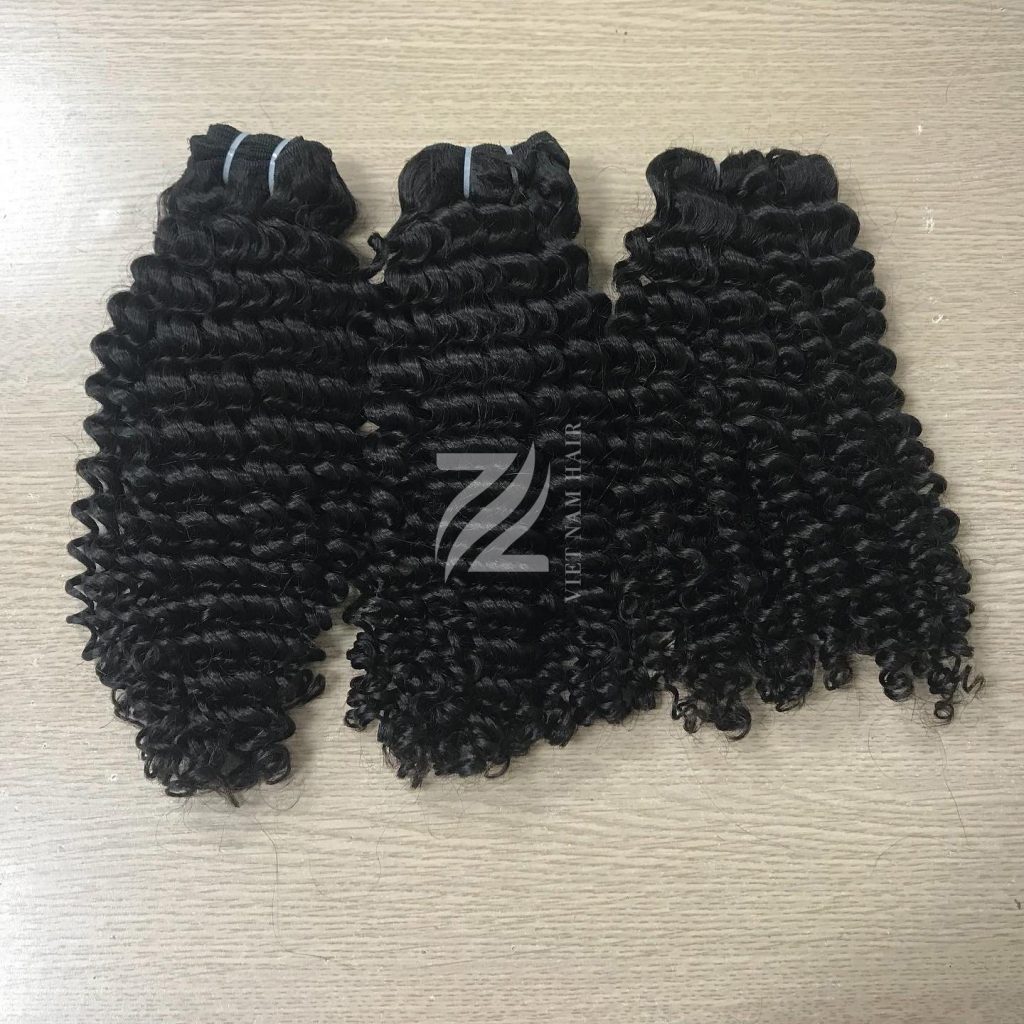 Deep Curly hair – defined and voluminous curls