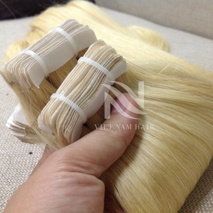 Tape-in vs Microlink Hair Extensions: Which is Best for Europe's Clients ?