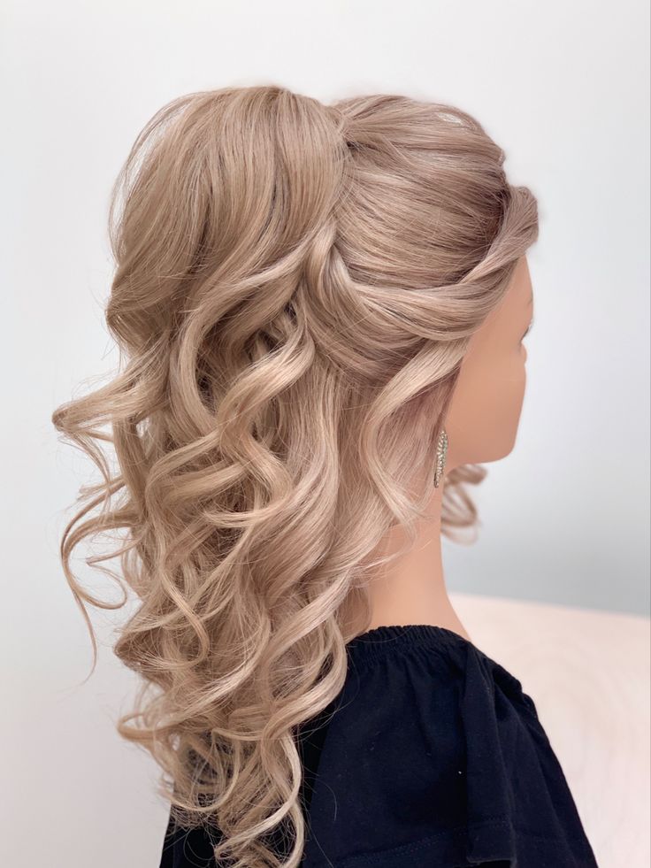 High Ponytail & Half-Up Styles